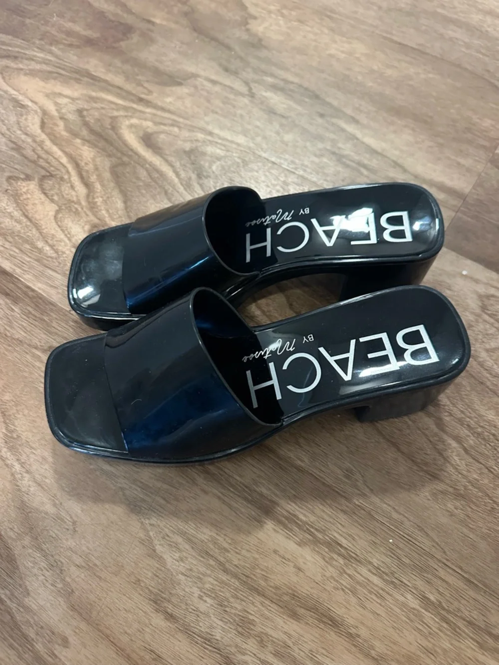 Sandals - Picture 4 of 4